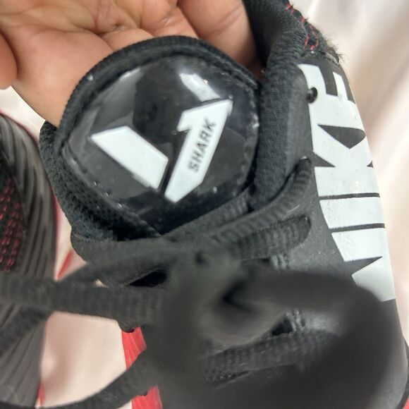 Nike  Shark Football Cleats Shoe 396262-001 Black Youth Size 2.5y - Picture 2 of 8